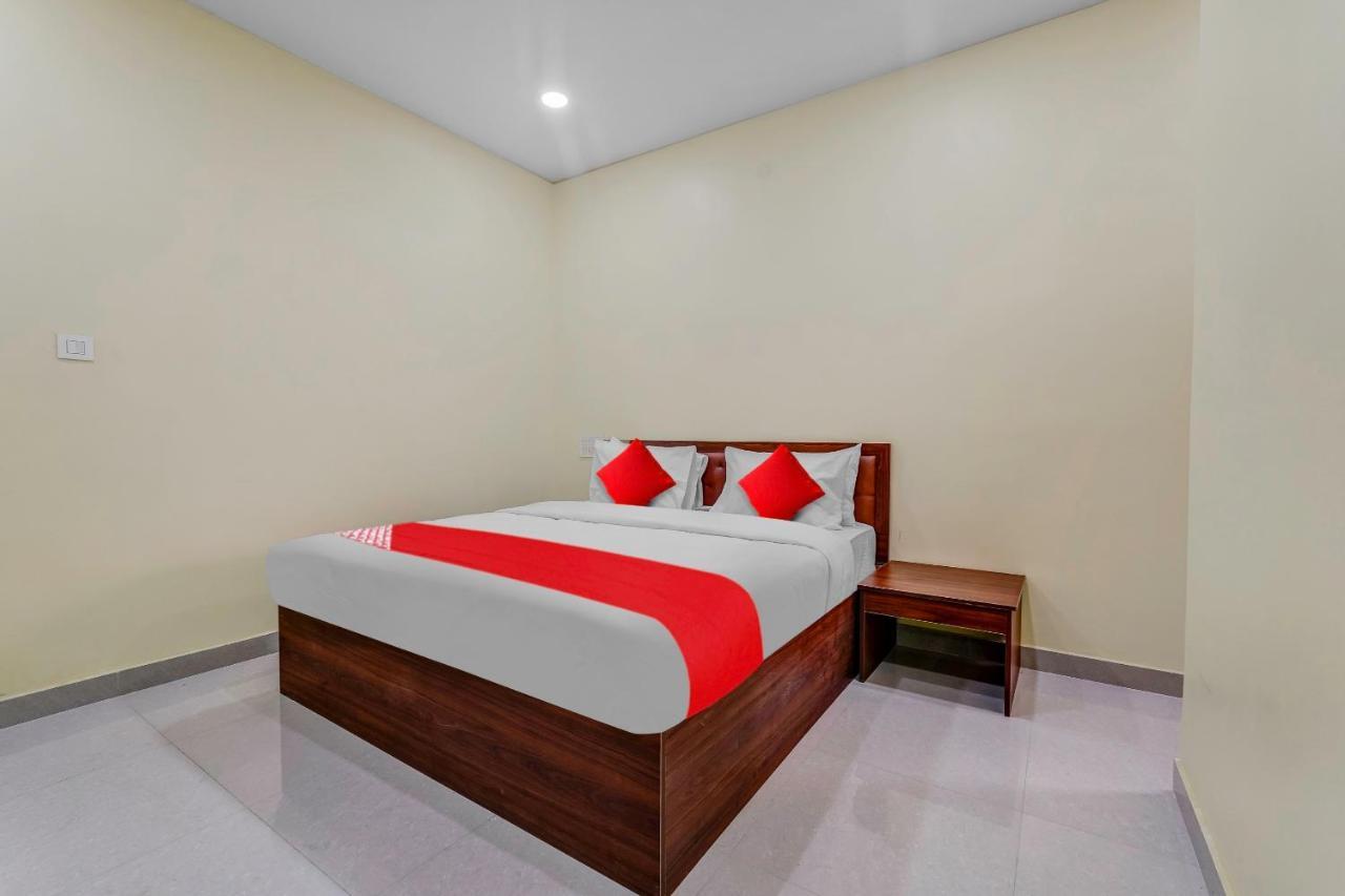 Oyo Flagship Hotel Ayodhya Bangalore Esterno foto