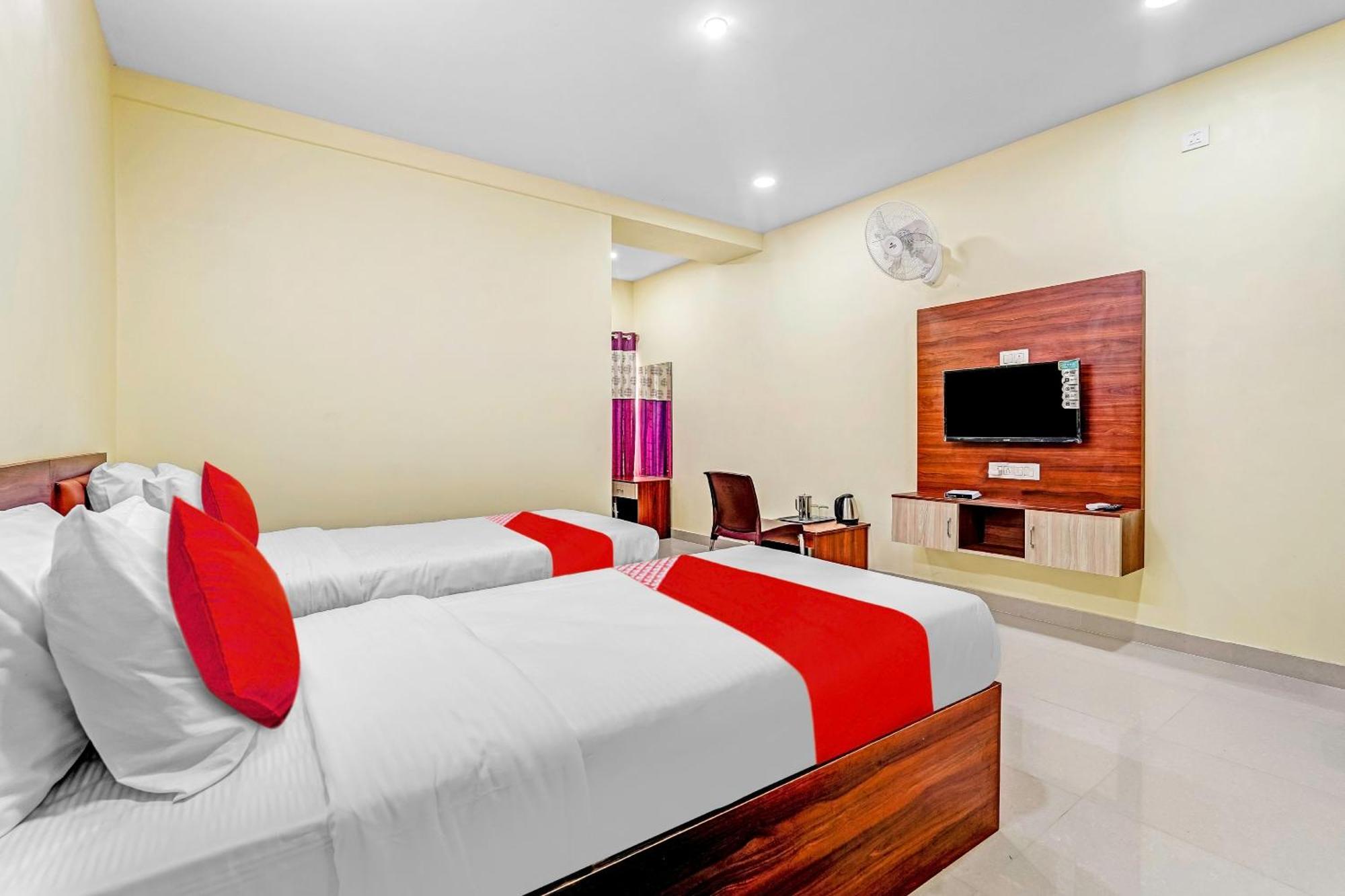 Oyo Flagship Hotel Ayodhya Bangalore Esterno foto