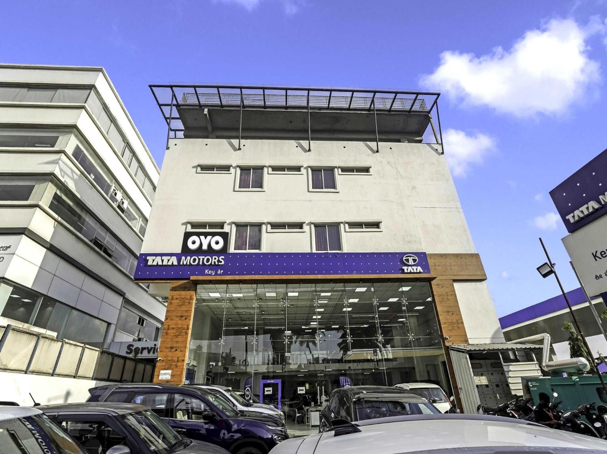 Oyo Flagship Hotel Ayodhya Bangalore Esterno foto