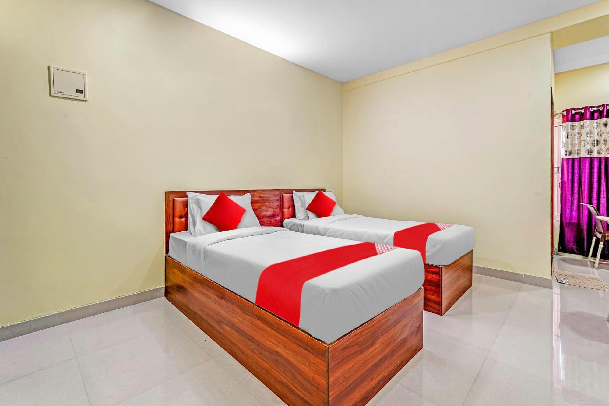 Oyo Flagship Hotel Ayodhya Bangalore Esterno foto