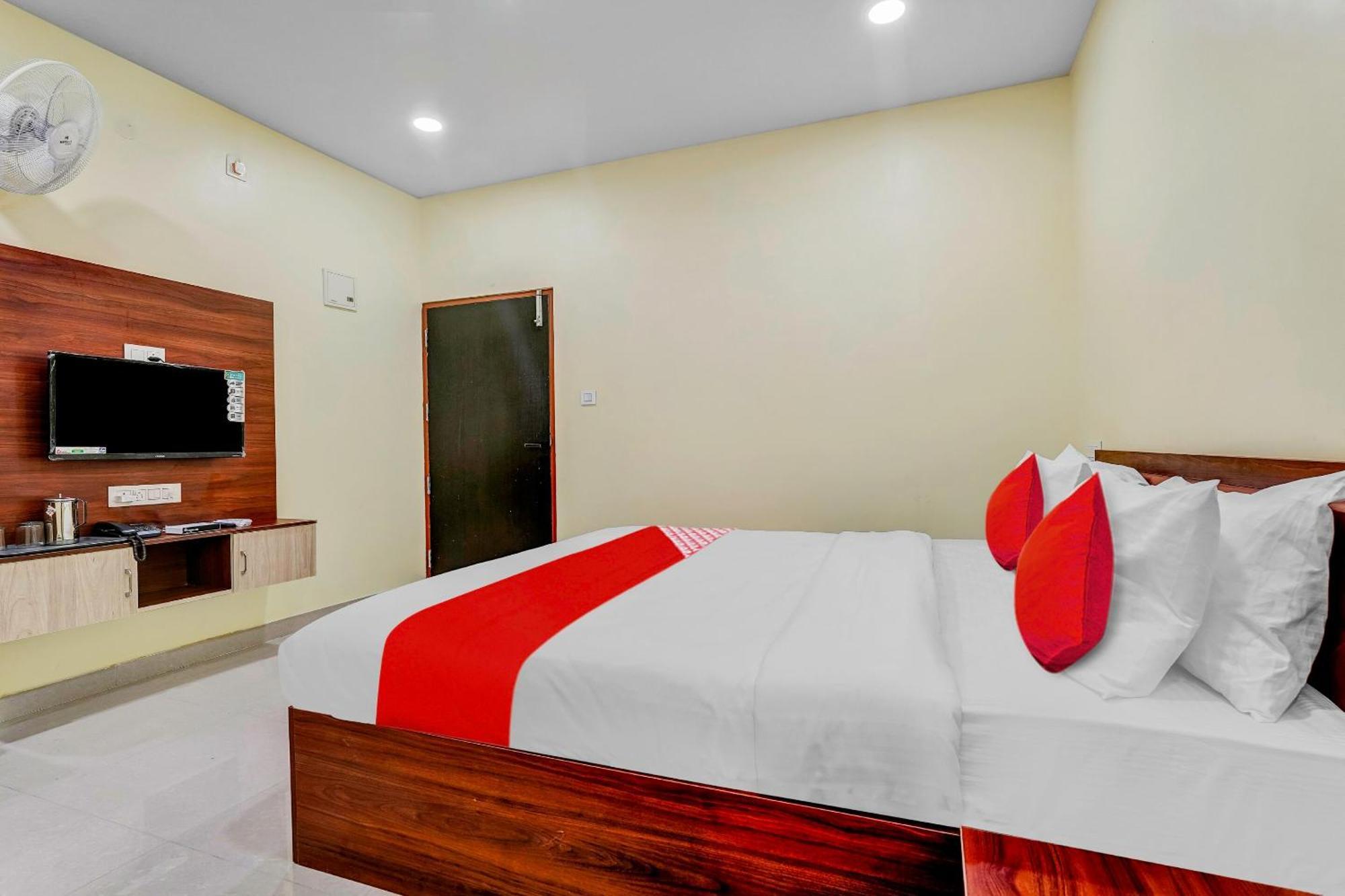 Oyo Flagship Hotel Ayodhya Bangalore Esterno foto